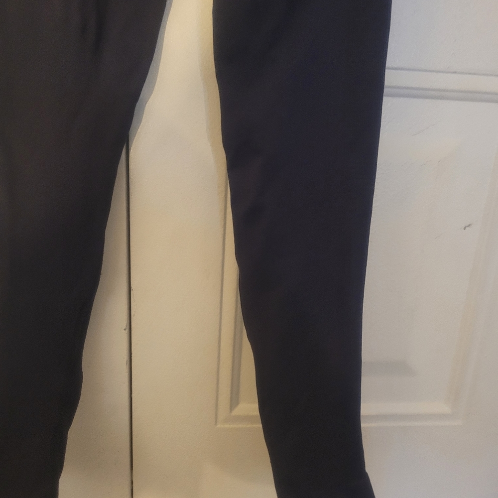 LULULEMON EBB TO STREET Yoga SEAMLESS DARK PURPLE size 4 COMPRESSION TIGHT